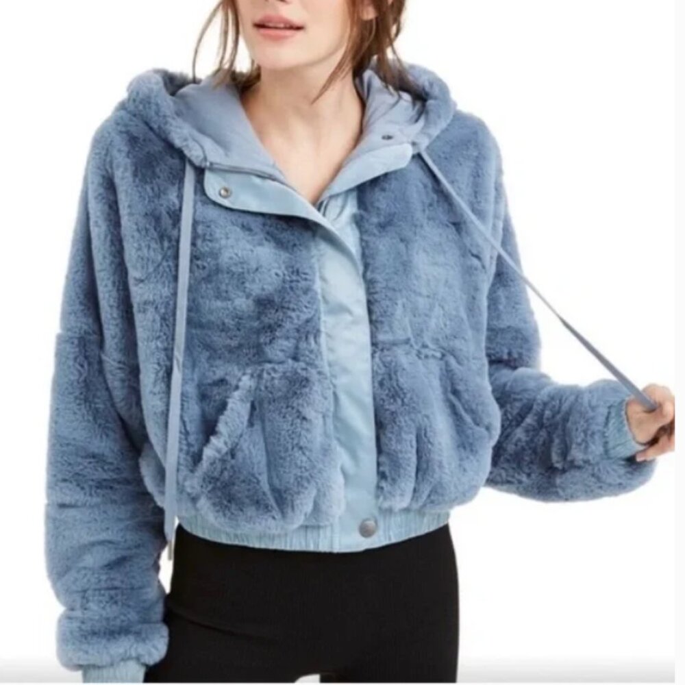 FP MOVEMENT Love It Faux Fur Cozy Faux Fur Jacket Size Small in Blue